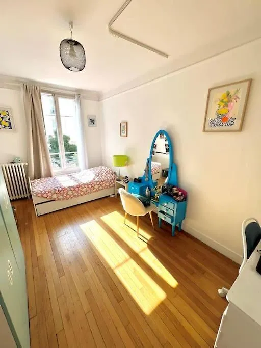 Apartment Grand Appartement Dans Paris 8 Couchages France