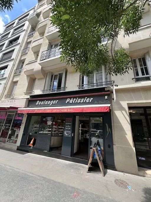 Apartment Grand Appartement Dans Paris 8 Couchages